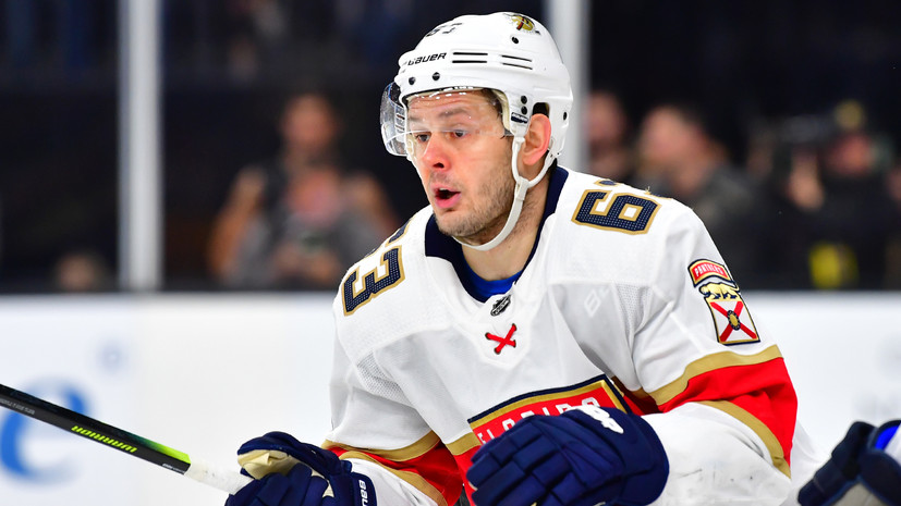 Дадонов признан первой звездой игрового дня НХЛ