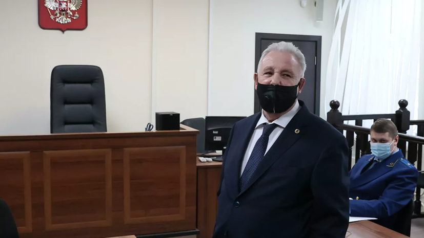 Суд приговорил экс-главу Хабаровского края Ишаева к условному сроку