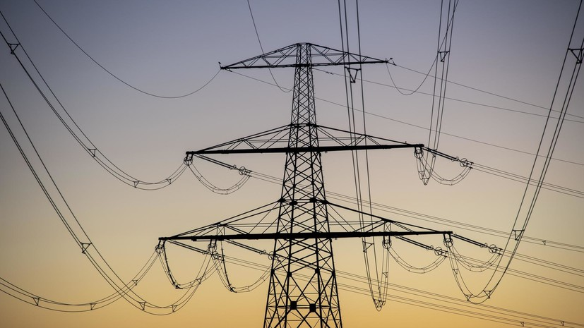 Более 10 тысяч человек остались без света из-за непогоды в Сочи