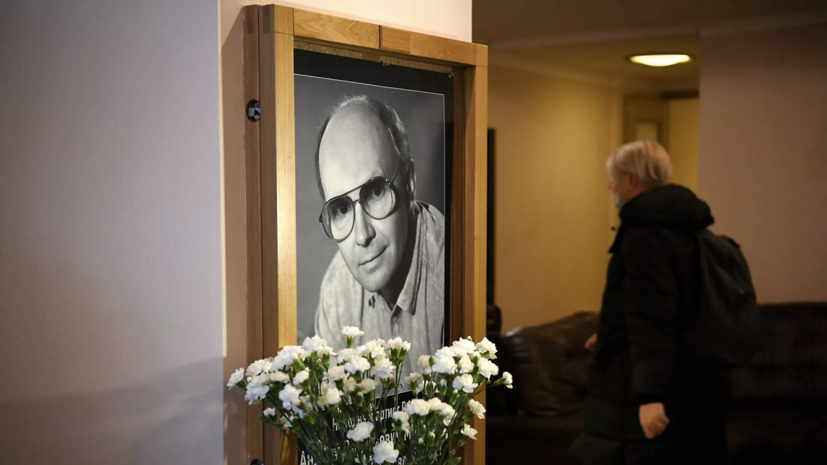 Беглов выразил соболезнования в связи с кончиной Андрея Мягкова