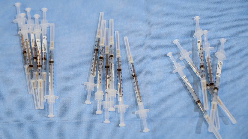 Pfizer и BioNTech проведут испытания третьей дозы вакцины от COVID-19