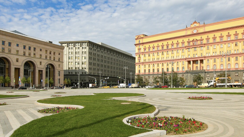 В голосовании по памятнику на Лубянке лидирует Александр Невский