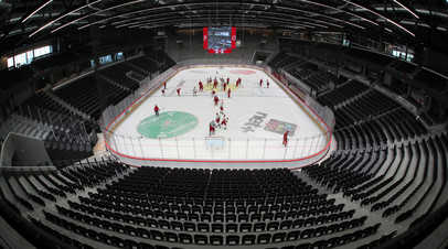 Хоккейная арена в Лозанне, Швейцария