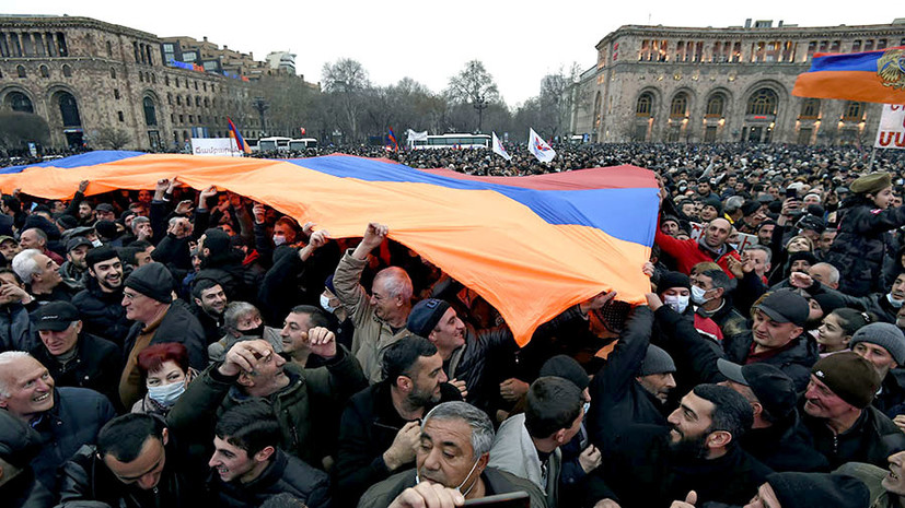 «Пашинян опирается на апатию людей»: политолог Искандарян — о природе нового кризиса власти в Армении