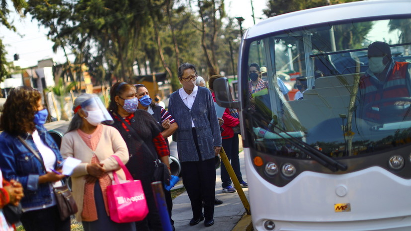Более 2 млн мексиканцев получили вакцину от COVID-19