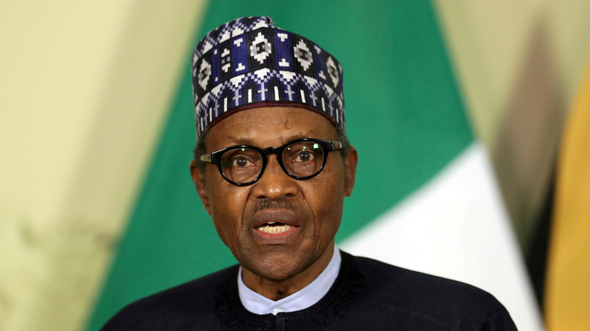 Президент Нигерии привился от коронавируса