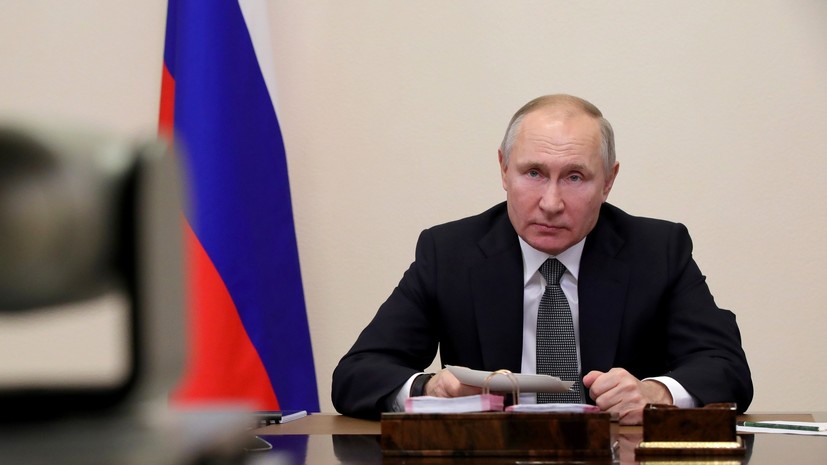 Путин 10 марта обсудит с кабмином развитие Дальнего Востока и Арктики