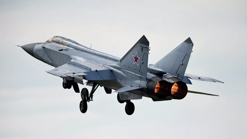 Лётчики морской авиации ТФ провели учения в Арктике
