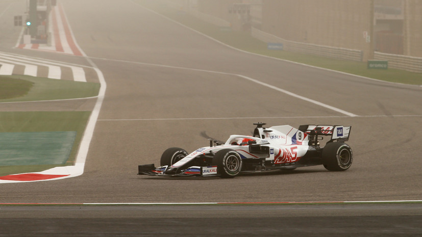 Мазепин поделился впечатлениями от первого дня предсезонных тестов «Формулы-1»