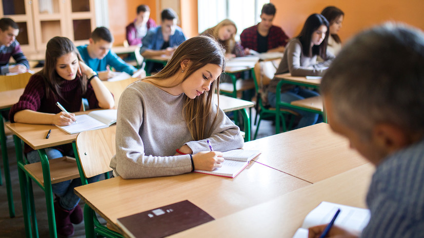 В России предложили ввести курс «Основы взрослой жизни» для старшеклассников