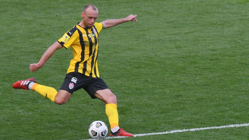 Терюшков заявил, что в «Химках» намерены продлить контракт с Глушаковым