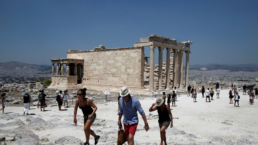 Греция увеличила число разрешений на въезд для россиян