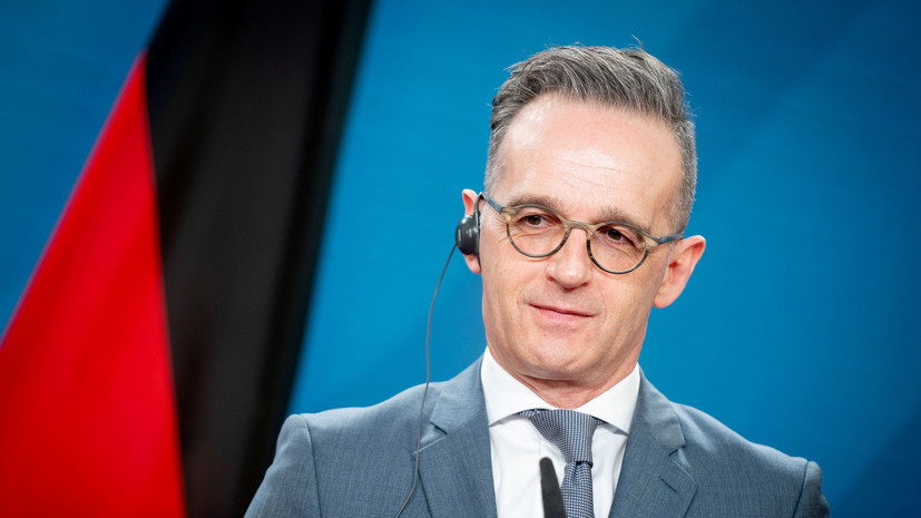 Маас и глава Еврокомиссии обсудили отношения ЕС с Россией