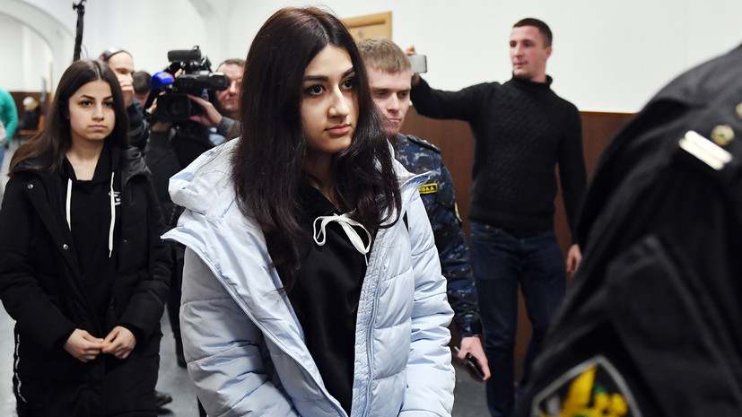 «Ознакомили девушек с постановлением»: сёстры Хачатурян признаны потерпевшими по делу о насилии со стороны отца