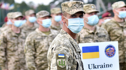 Военнослужащие Украины на церемонии открытия совместных военных учений с НАТО