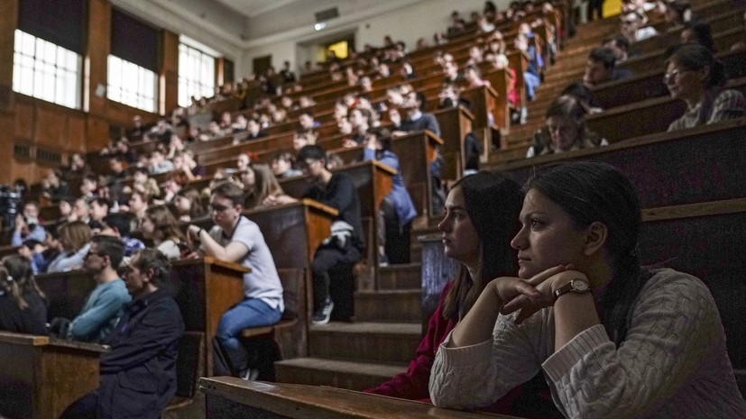 Студентам ещё из шести стран разрешили въезд в Россию