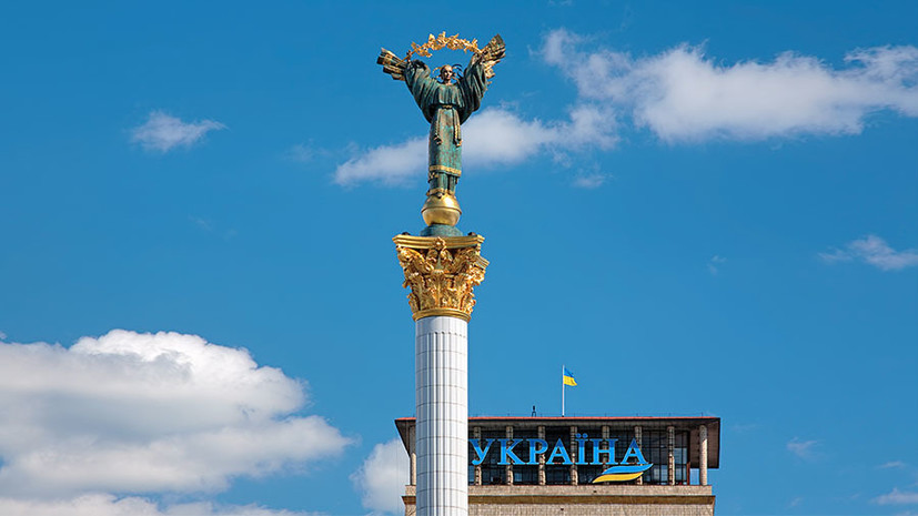 «Искусственные конструкции»: почему в Киеве заявили о существовании «украинского русского языка»