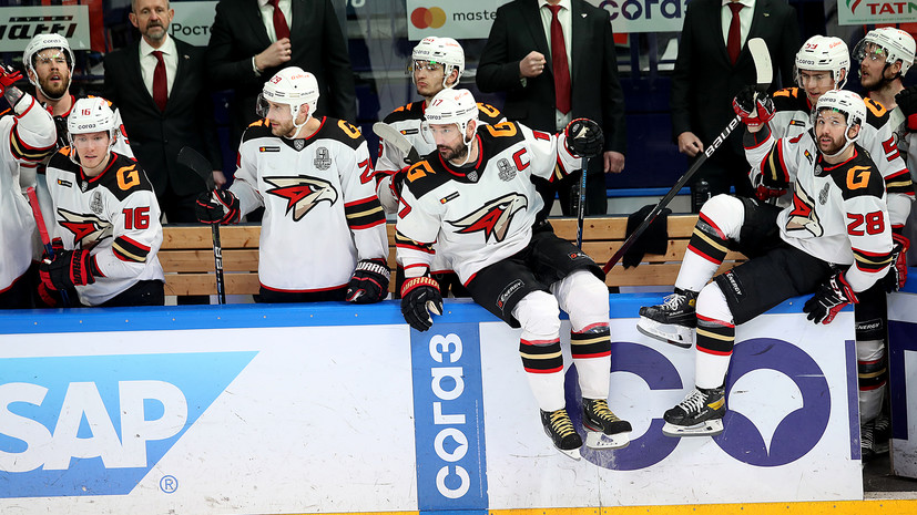 Бывший врач «Спартака» высказался о ситуации с хоккеистом Емелиным