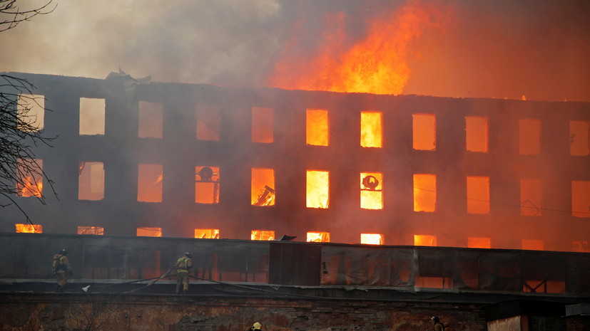 Беглов призвал восстановить сгоревшее здание «Невской мануфактуры»