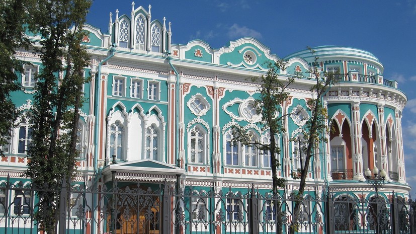 Где эта улица, где этот дом: тест RT по фотографиям известных зданий