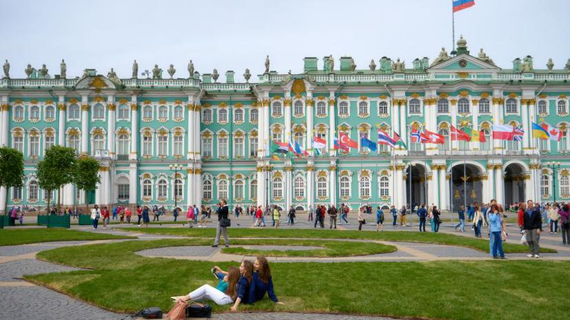 Зимний дворец в Петербурге вошёл в рейтинг лучших дворцов мира