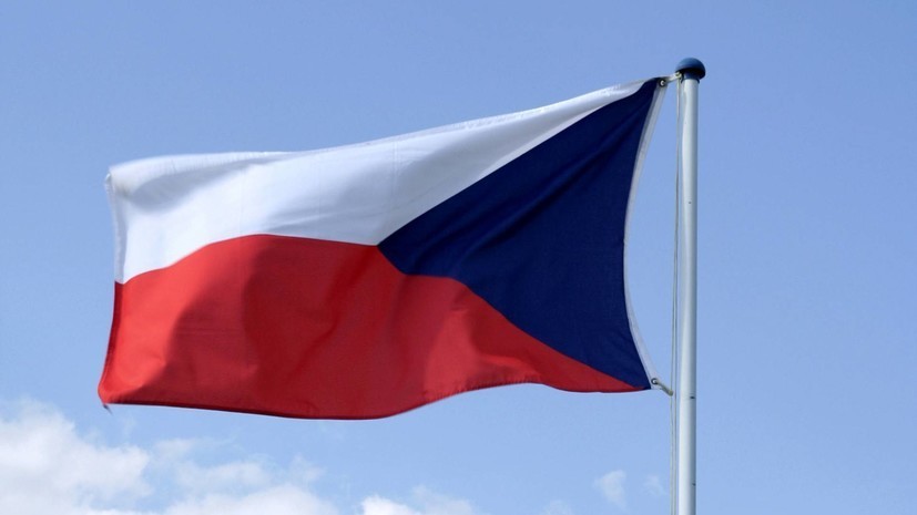 Власти Чехии не исключили возможности высылки всех дипломатов России