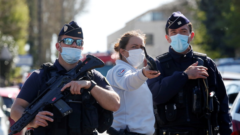 Три человека задержаны после убийства сотрудницы полиции под Парижем