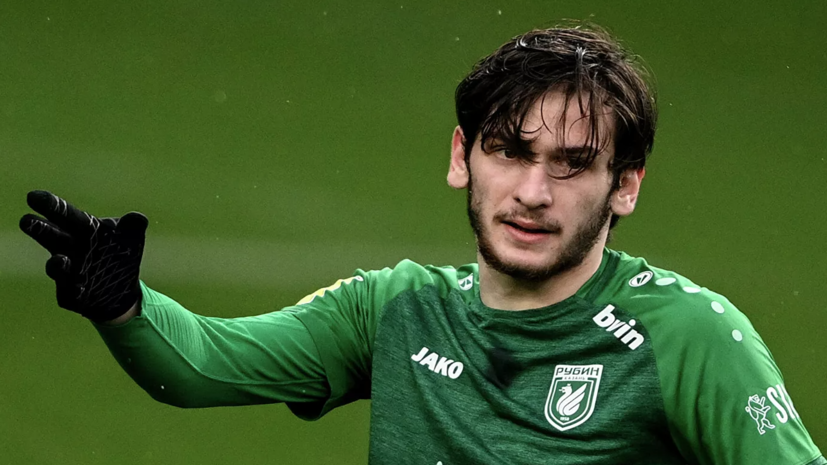 В Англии сообщили, что «Лидс» провёл переговоры с агентом Кварацхелии