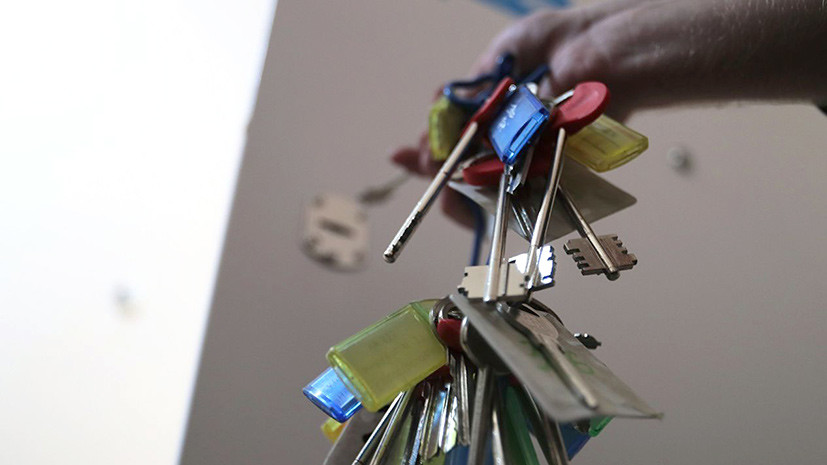 Суд отменил ценз оседлости на жильё для сирот в Московской области