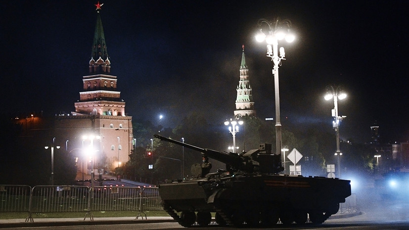 Первая ночная тренировка парада Победы пройдёт в Москве
