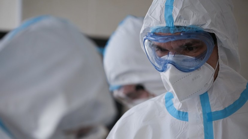 В Москве за сутки зафиксировали 3215 случаев коронавируса