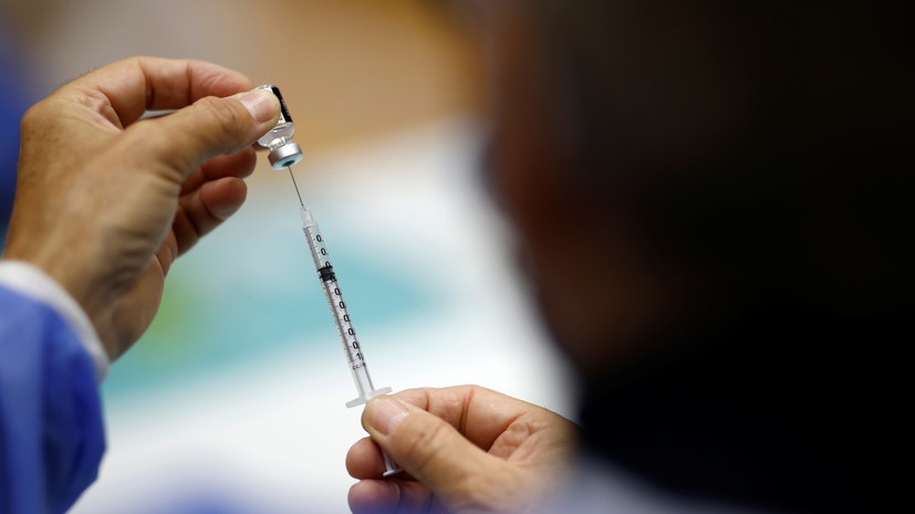В США вакцину Pfizer одобрили для подростков 12—15 лет