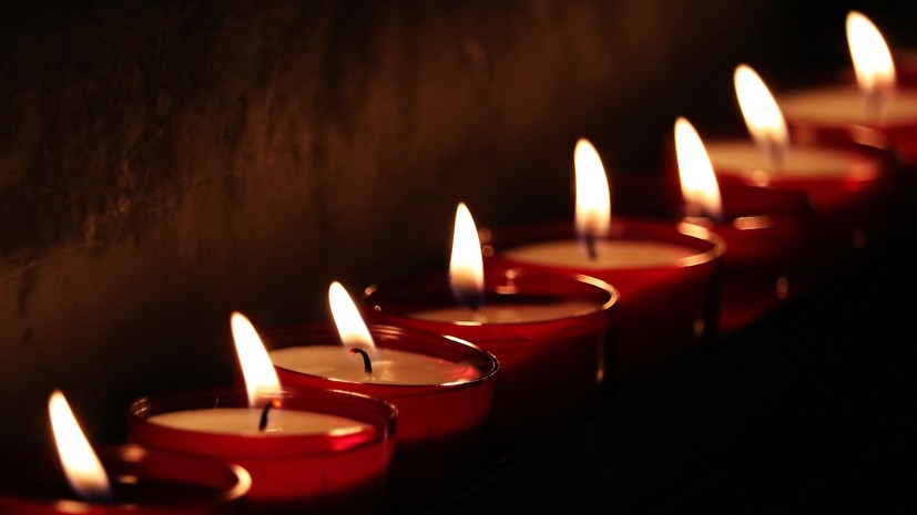 В Ростове-на-Дону зажгли свечи в память о погибших при стрельбе в казанской школе