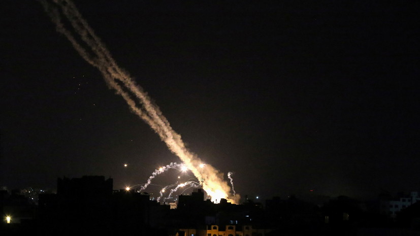 Израиль заявил о пуске 1800 ракет из сектора Газа с начала обострения