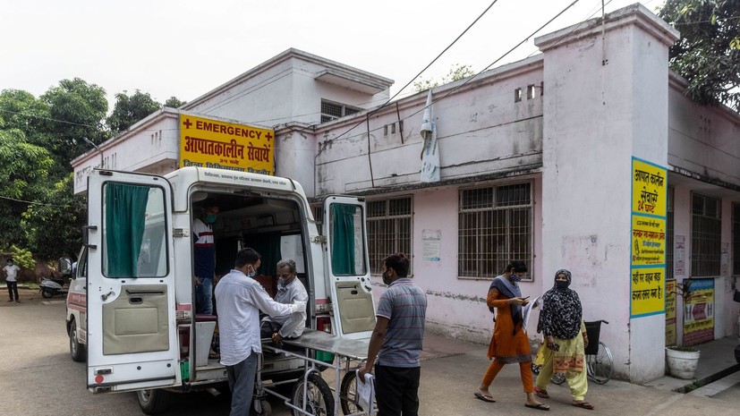 В Индии число случаев коронавируса превысило 24 млн