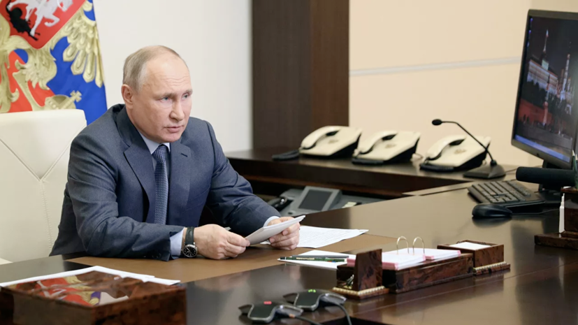 Путин заявил, что Украину превращают в «антипод» России