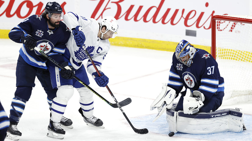 Гол и передача Михеева не спасли «Торонто» от поражения «Виннипегу» в матче НХЛ