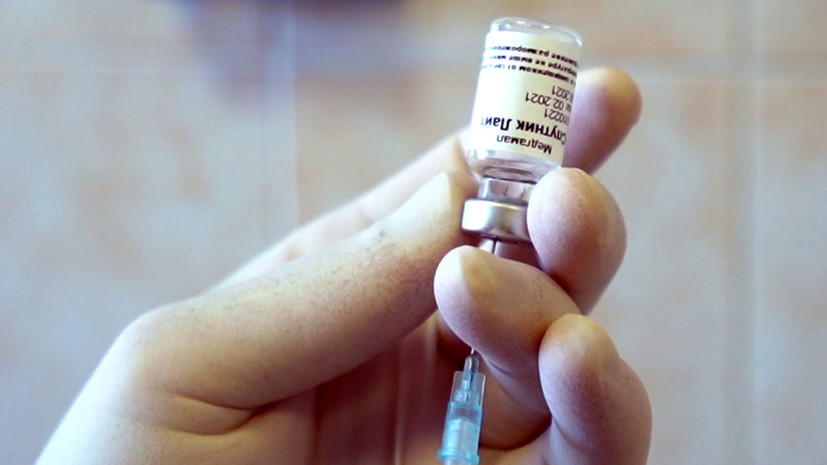 ФАС зафиксировала предельную отпускную цену на вакцину «Спутник Лайт»