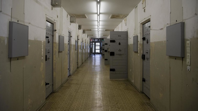 В новом выпуске проекта RT «Своих не бросаем» протоиерей Виктор рассказал о посещении Бутиной в тюрьме США