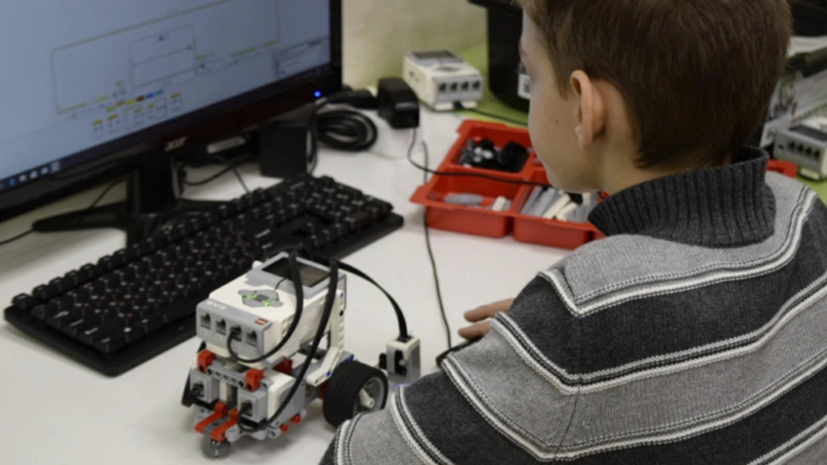 Робота-помощника для банков и гостиниц разрабатывают в Подмосковье