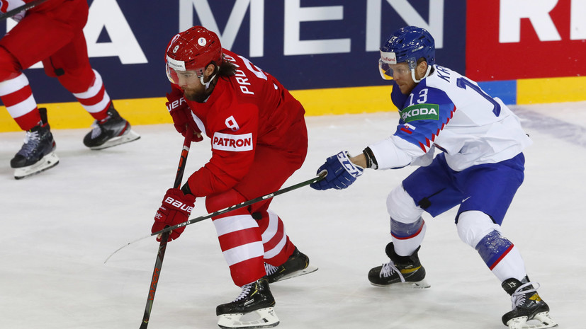 Сборные Словакии и России играют вничью после первого периода матча ЧМ