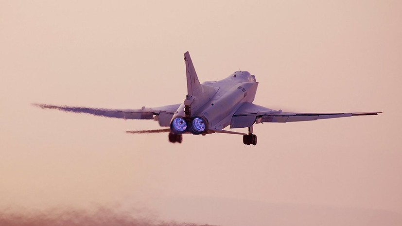 Российские бомбардировщики Ту-22М3 выполнили первые полёты в Сирии