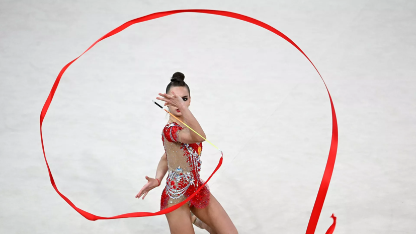 Дина Аверина победила в многоборье на этапе КМ по художественной гимнастике в Италии