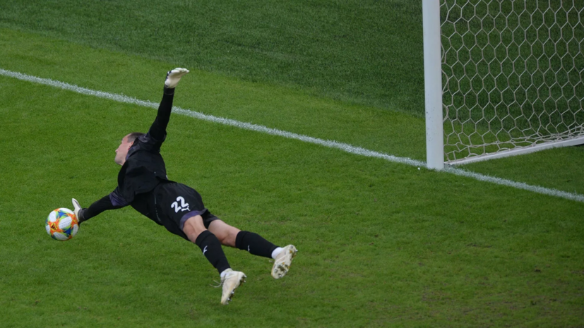 СМИ: «Зенит» и «Локомотив» вступили в борьбу за вратаря «Химок» Лантратова