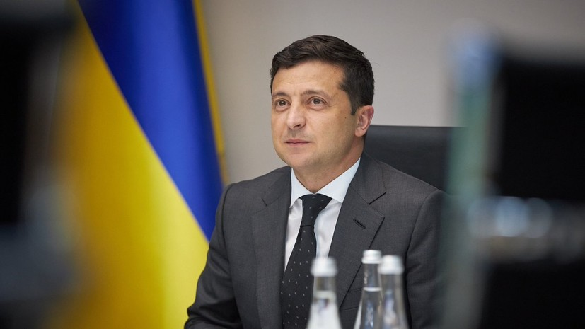 На Украине анонсировали телефонные переговоры Зеленского и Байдена