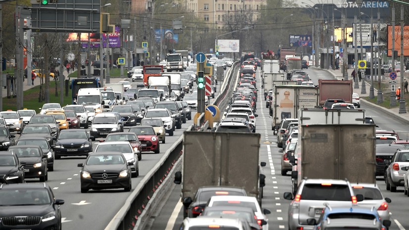 «Ограничения должны быть обоснованными и логичными»: в ГИБДД поддержали идею снижения скорости до 30 км/ч внутри городов
