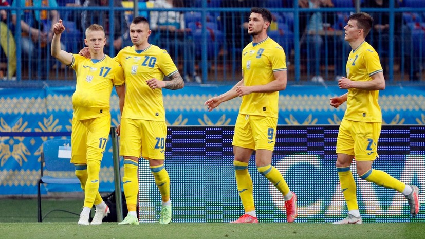 «Остаётся покрутить пальцем у виска»: УАФ признала фразы «Слава Украине!» и «Героям слава!» лозунгами футбольной сборной