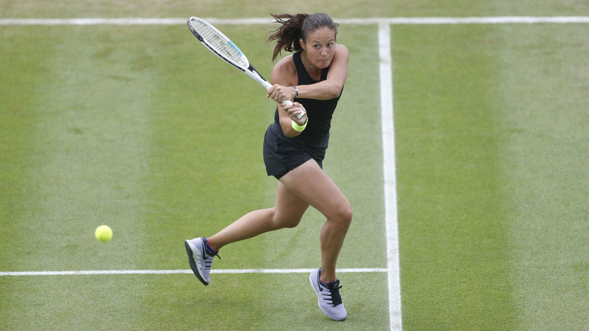 Касаткина обыграла Свёнтек и вышла в четвертьфинал турнира WTA в Истбурне