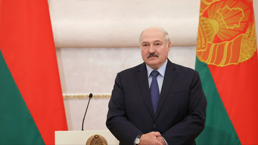 Лукашенко назвал введение санкций знаком бессилия Запада