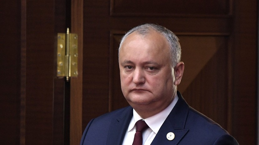 Додон призвал не трогать вопрос с миротворцами в Приднестровье